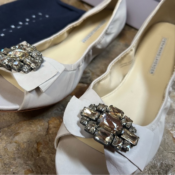 NIB Vera Wang leather peep toe ballet flats crystal embellishment 11 NEW HTF! - Picture 10 of 16